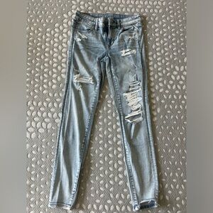 American Eagle light-wash ripped skinny jeans. Next level stretch size 2